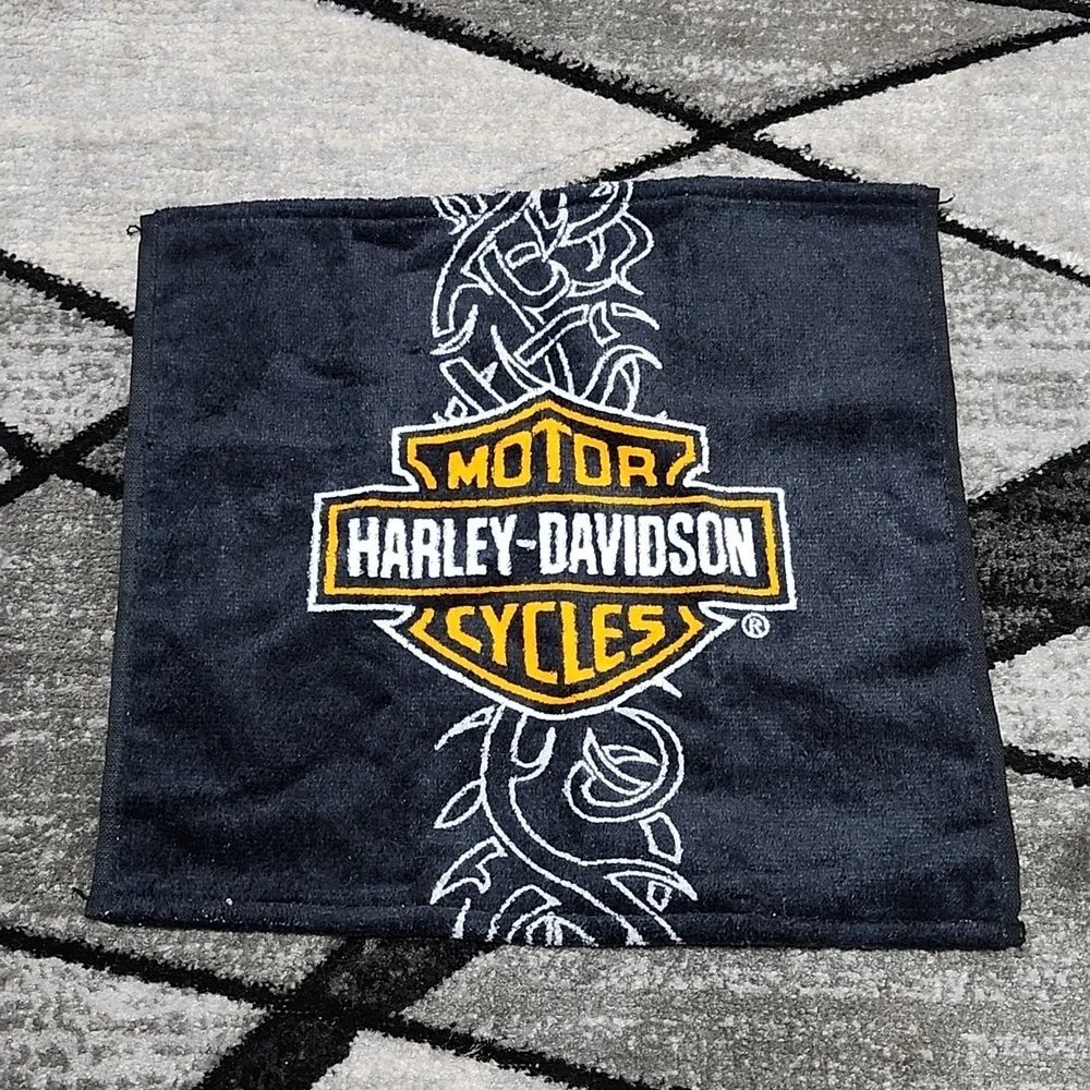 VINTAGE RARE HARLEY DAVIDSON WASHCLOTH HAND TOWEL TRIBAL BAR & SHIELD LO…